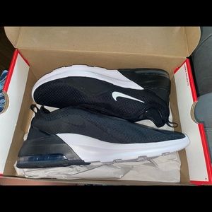 Womens Nike air max motion 2 sneakers
